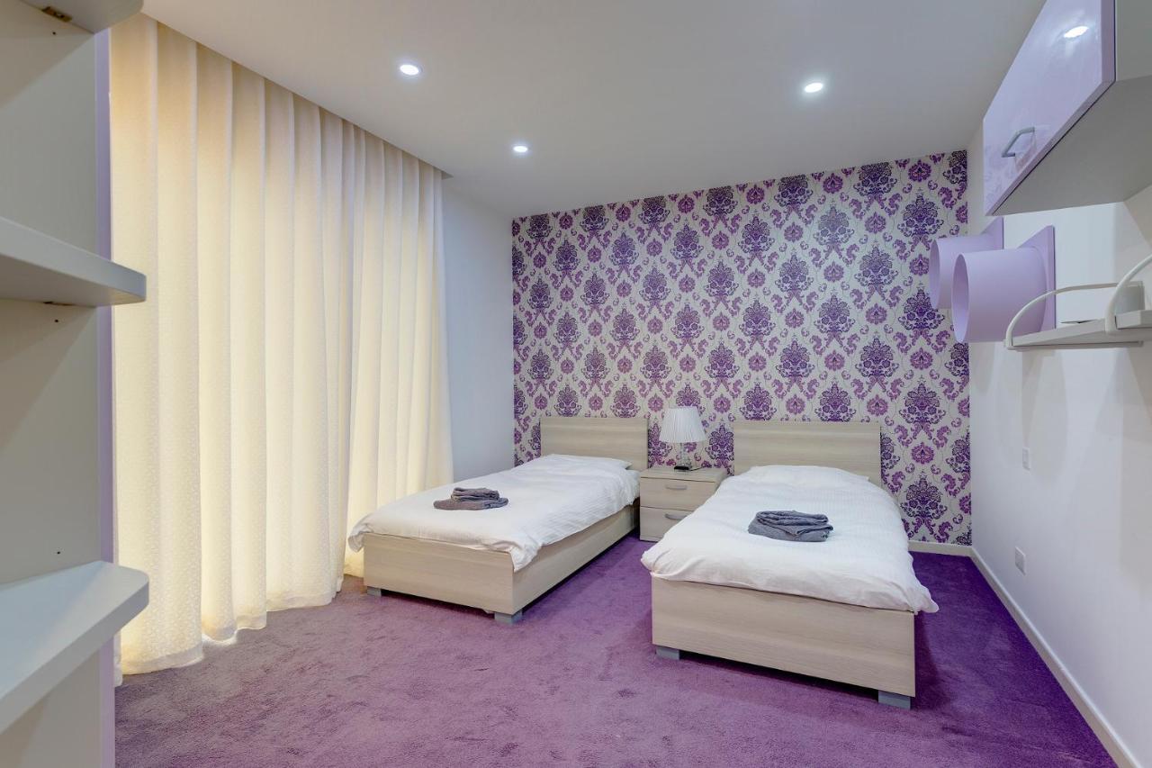Luxury Apt w/ Side Seaviews and Pool, Top Location Sliema Zewnętrze zdjęcie